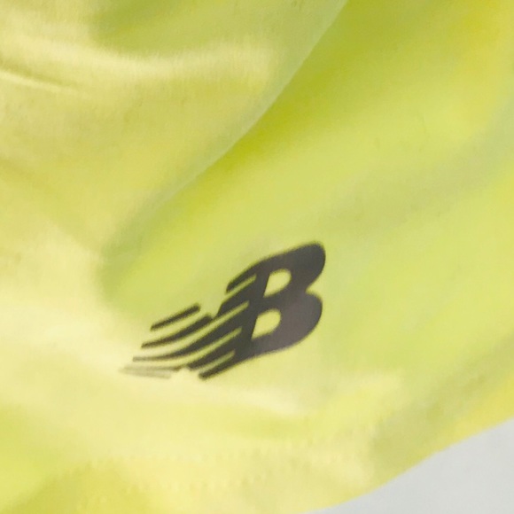 SOLD NEW BALANCE FAST DRYING WORKOUT SHIRT - Picture 5 of 8